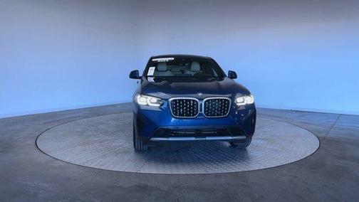 2023 BMW X4 xDrive30i