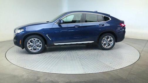 2023 BMW X4 xDrive30i