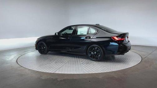 2025 BMW 330 i xDrive