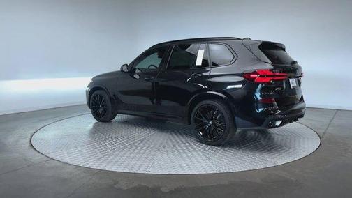 Black Sapphire Metallic 2024 BMW X5 xDrive40i
