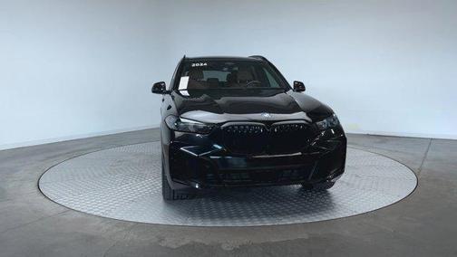 Black Sapphire Metallic 2024 BMW X5 xDrive40i