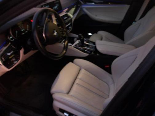 Imperial Blue Metallic 2018 BMW 530e xDrive iPerformance