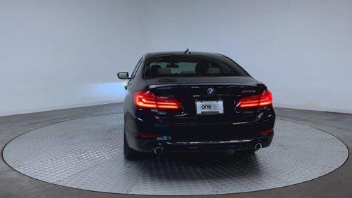 Imperial Blue Metallic 2018 BMW 530e xDrive iPerformance