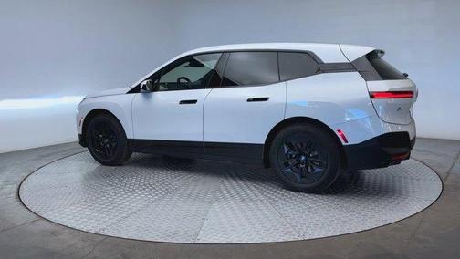 2024 BMW iX xDrive50