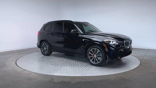 Black Sapphire Metallic 2022 BMW X5 xDrive40i
