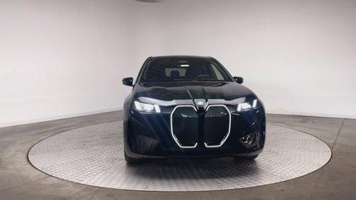 2026 BMW iX xDrive60