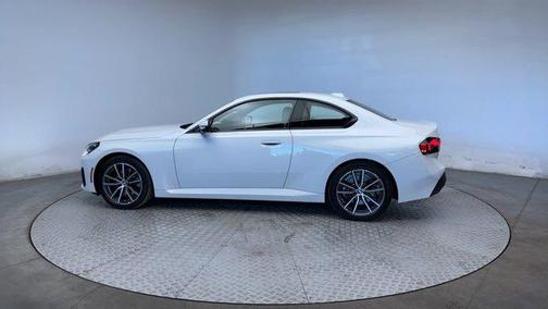 2024 BMW 230 i xDrive