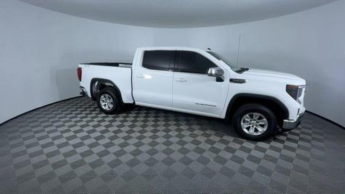 2024 GMC Sierra 1500 SLE