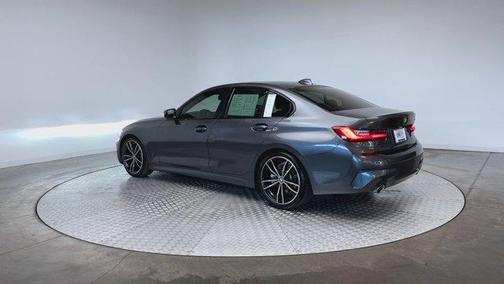2021 BMW 330 i