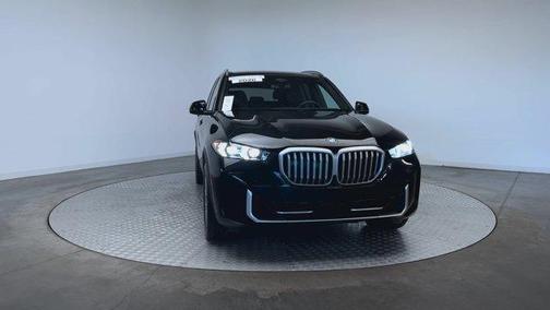 Black Sapphire Metallic 2026 BMW X5 xDrive40i