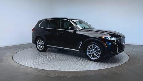 Black Sapphire Metallic 2026 BMW X5 xDrive40i