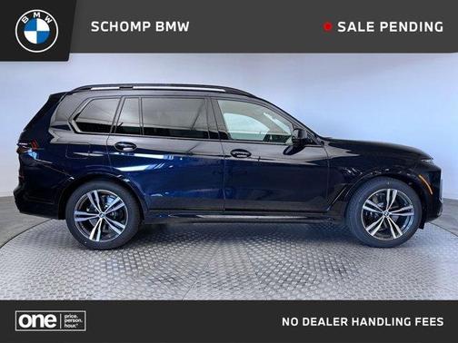 Carbon Black Metallic 2026 BMW X7 xDrive40i