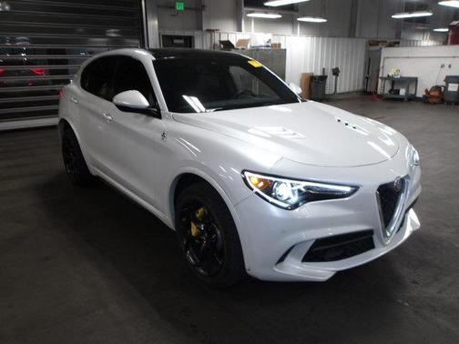 2019 Alfa Romeo Stelvio Quadrifoglio