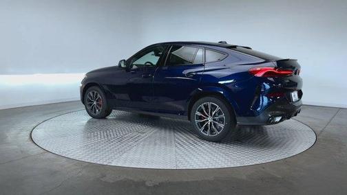 Tanzanite Blue II Metallic 2027 BMW X6 xDrive40i