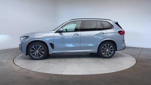 Gray Metallic 2026 BMW X5 xDrive40i