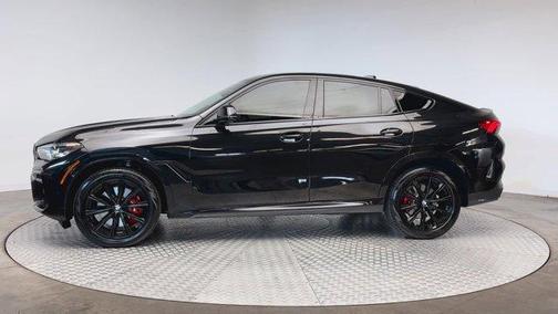 2023 BMW X6 xDrive40i