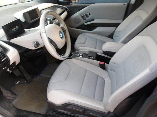 2018 BMW i3 94 Ah w/Range Extender