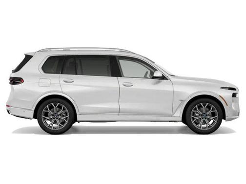 Mineral White Metallic 2027 BMW X7 xDrive40i