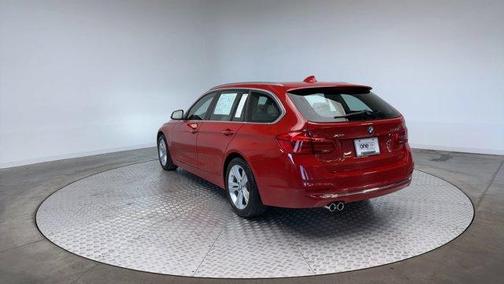 2019 BMW 330 i xDrive