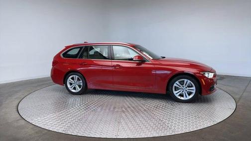 2019 BMW 330 i xDrive