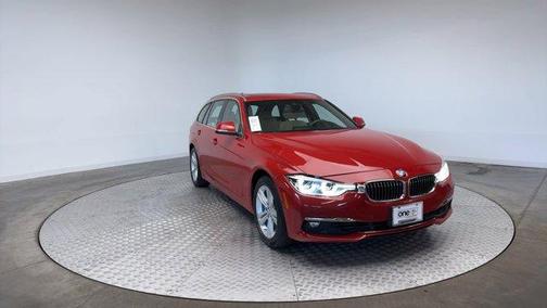 2019 BMW 330 i xDrive