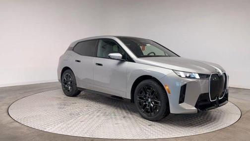 2026 BMW iX xDrive60