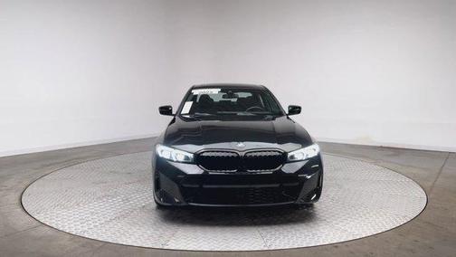 2025 BMW 330 i xDrive