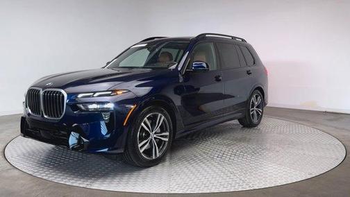 Tanzanite Blue II Metallic 2026 BMW X7 xDrive40i
