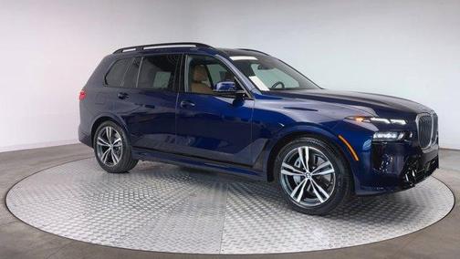 Tanzanite Blue II Metallic 2026 BMW X7 xDrive40i