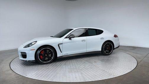 2016 Porsche Panamera GTS
