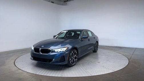 2025 BMW 330 i xDrive