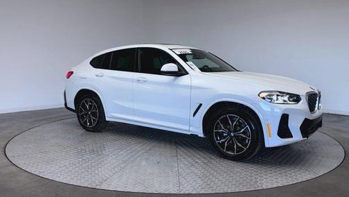 2025 BMW X4 xDrive30i