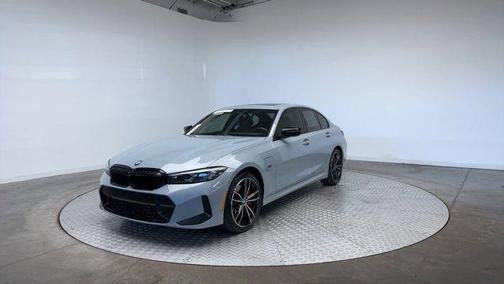 2023 BMW 330e xDrive