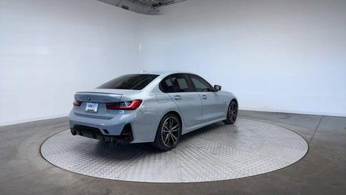 2023 BMW 330e xDrive