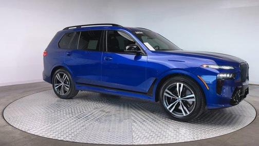 2024 BMW X7 M60i