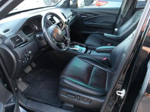 Crystal Black Pearl 2020 Honda Pilot Black Edition