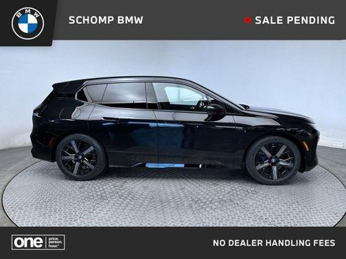 2025 BMW iX xDrive50