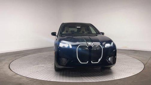 2026 BMW iX xDrive45