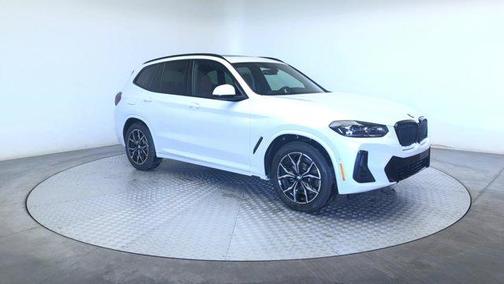 Mineral White Metallic 2023 BMW X3 xDrive30i