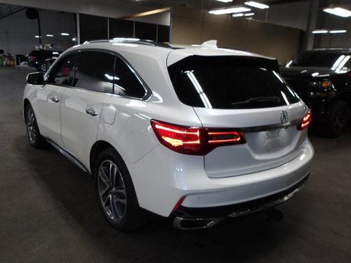 2018 Acura MDX 3.5L w/Advance Package