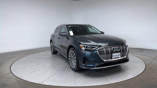 2019 Audi e-tron Prestige