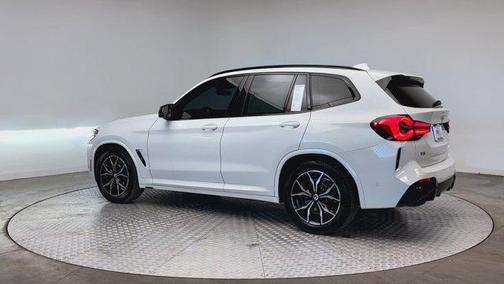 2023 BMW X3 M40i
