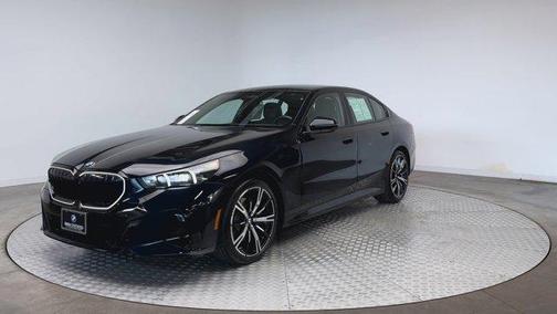 Carbon Black Metallic 2024 BMW 530 i xDrive