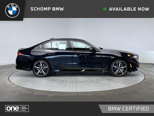 Carbon Black Metallic 2024 BMW 530 i xDrive
