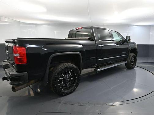 2018 GMC Sierra 2500 Denali