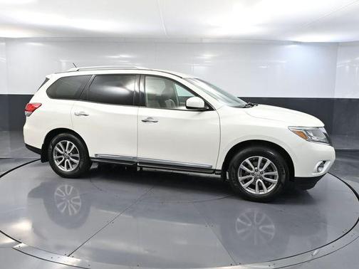 2015 Nissan Pathfinder SL