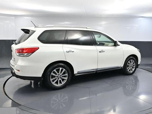 2015 Nissan Pathfinder SL