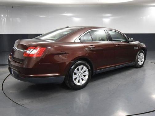 2012 Ford Taurus SE