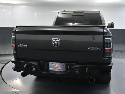 Granite Crystal Metallic Clearcoat 2018 RAM 1500 Big Horn
