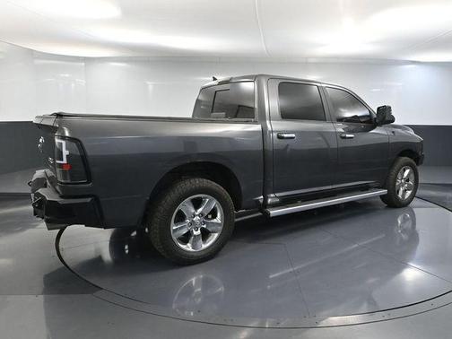 Granite Crystal Metallic Clearcoat 2018 RAM 1500 Big Horn